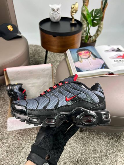Кросівки Air Max Plus Grey Black Red , текстиль , В'єтнам 41 26 см | Зображення 1