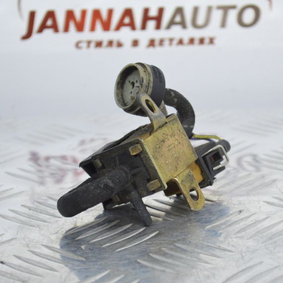 Клапан рециркуляції відпрацьованих газів VW Volkswagen Golf Passat T4 клапан ВГ Фольксваген 721483540 054906267A | Зображення 1