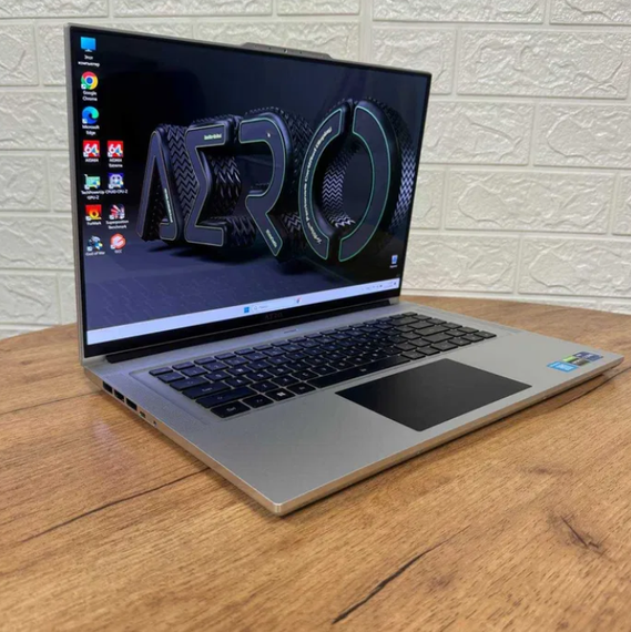 Ноутбук Gigabyte Aero 16 XE5 4K OLED i7 12700H 32Gb SSD 1Tb RTX 3070Ti Б/В | Зображення 2