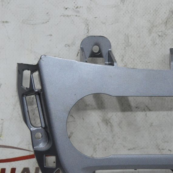 Накладка торпедо центральна Ford Focus III 2010-2017 Рамка панелі кондиціонера Форд Фокус 3 BM5118522 | Зображення 1