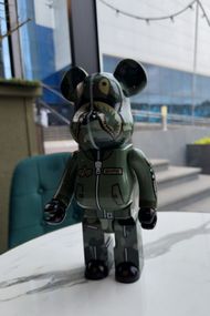 Статуєтка Bearbrick Shark Camo Military Style  дизайнерська статуетка ведмідь Беарбрік 28 см bs005 хакі
