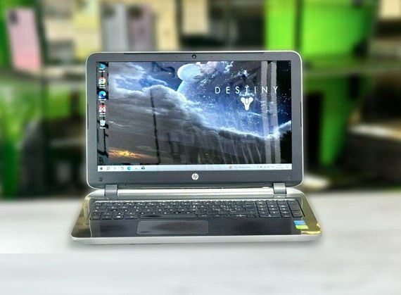 Ноутбук HP Pavilion 15-p258nl / 15.6" (1366x768) TN / Intel Core i7-5500U (2 (4) ядра по 2.4 - 3.0 GHz) / 16 GB DDR3 / 1000 GB SSD / nVidia GeForce 840M, 4 GB DDR3, 64-bit / WebCam / DVD-RW / Win 10 Home б/у | Зображення 1