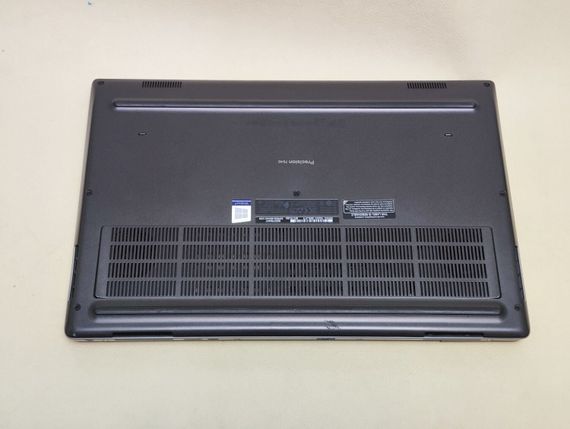 Мобильная рабочая станция Dell Precision 7540 / 15.6" (1920x1080) IPS / Intel Core i7-9850H (6 (12) ядер по 2.6 - 4.6 GHz) / 16 GB DDR4 / 256 GB SSD / nVidia Quadro T1000, 4 GB GDDR6, 128-bit б/у | Зображення 7