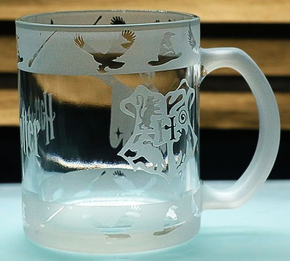 Кружка 320 мл "Гаррі Поттер" з гравіюванням  Матова скляна чашка Хогвартс  Подарунок фанату магічного світу | Зображення 2