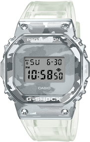 Годинник CASIO GM-5600SCM-1ER
