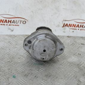 Подушка двигуна ліва BMW E60 E61 E63 E64 2001-2010 Подушка опора мотора БМВ е60 е61 6761089