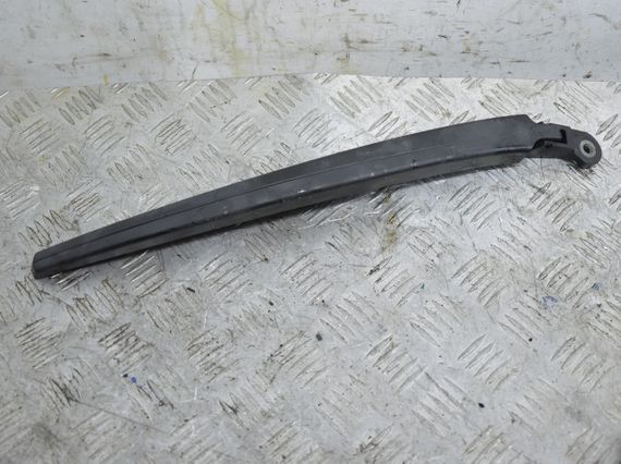 Важіль поводок склоочисника заднього скла Seat Ibiza III Altea 2002-2015 Сеат Ібіза 3 Альтеа 5P0955707