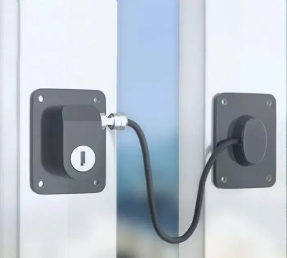 Замок безопасности для детей и окон Черный