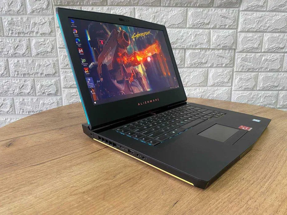 Ноутбук Dell Alienware 15 R3 15.6"FHD/IPS/120Hz/i7 6700HQ/32Gb/SSD500Gb/GTX1070-8Gb | Зображення 1