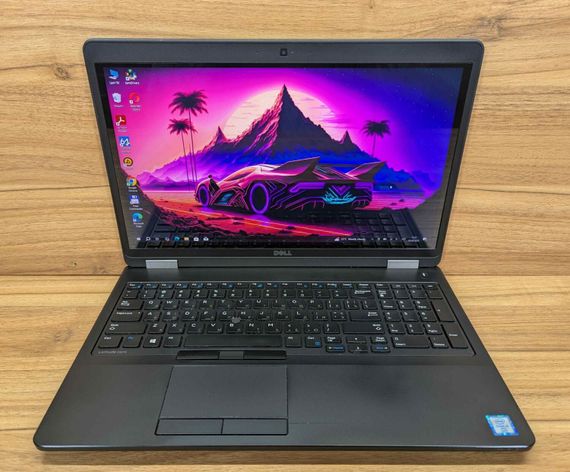 Ноутбук Dell Latitude E5570 / 15.6" (1920x1080) IPS Touch / Intel Core i5-6300U (2 (4) ядра по 2.4 - 3.0 GHz) / 8 GB DDR4 / 256 GB SSD / AMD Radeon R7 M360, 2 GB DDR3, 64-bit / WebCam / VGA / Windows 10 б/в + Подарунок Бездротова миша / USB | Зображення 1