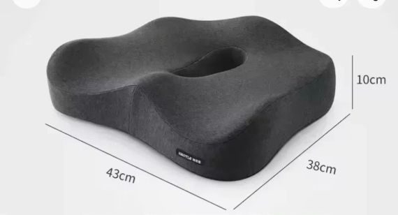 Ортопедична подушка Memory Foam Comfort Seat — ергономічна накладка на сидіння з вирізом для куприка | Зображення 2