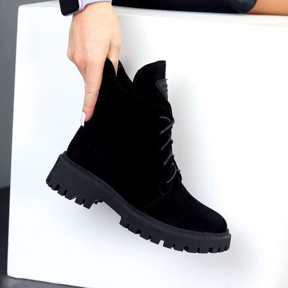 Круті зимові чорні черевики натуральна замша стильний декор | Зображення 4