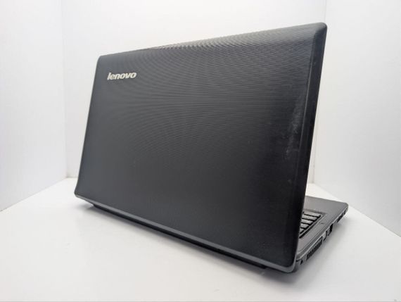 Ноутбук Lenovo IdeaPad G575 / 15.6" (1366x768) TN / AMD E-450 (2 ядра по 1.66 GHz) / 8 GB DDR3 / 320 GB HDD / AMD Radeon HD 6370M, 1 GB GDDR3, 64-bit / WebCam / DVD-ROM / АКБ не тримає б/в | Зображення 7