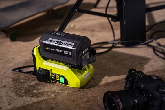 Інвертор напруги акумуляторний Ryobi RY36BI300A-0, MAX POWER 36В, 220В, 300Вт/500Вт пікова, (без АКБ та ЗУ) (5133004893) | Зображення 7