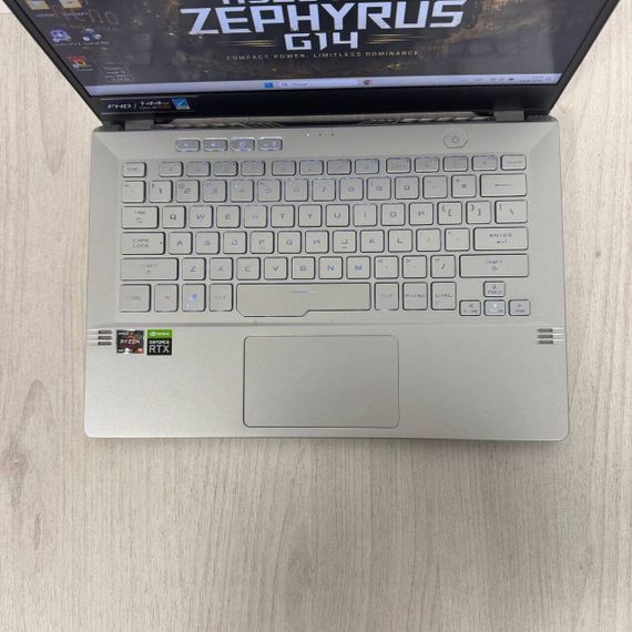Игровой ноутбук Б-класс Asus ROG Zephyrus G14 GA401QM / 14" (1920x1080) IPS / AMD Ryzen 9 5900HS (8 (16) ядер по 3.0 - 4.6 GHz) / 16 GB DDR4 / 512 GB SSD / nVidia GeForce RTX 3060, 6 GB GDDR6, 192-bit б/у | Зображення 2