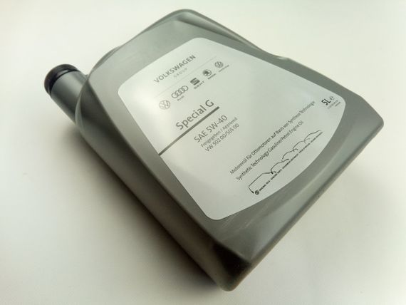 Олива моторна 5W-40 синтетична VAG Special G 5 л (GS55502M4)
