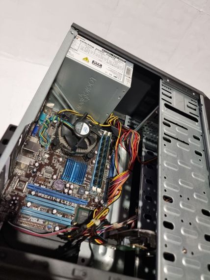 ПК Б-клас LogicPower Tower / Intel Core 2 Quad Q6600 (4 ядра по 2.4 GHz) / 8 GB DDR3 / 250 GB HDD / Intel GMA Graphics X4500 / 400W б/в | Зображення 6