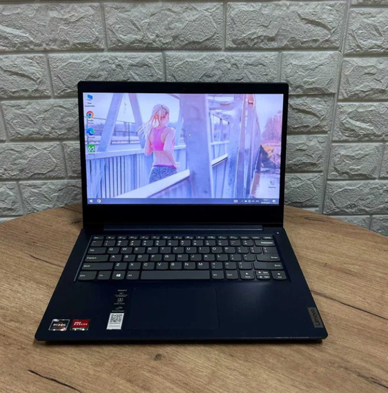 Ноутбук Lenovo Ideapad 3 14-ADA05 FHD Ryzen 5 3500U 8Gb SSD 128Gb Б/В
