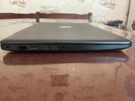Ноутбук HP 15-da2658ng / 15.6" (1920x1080) TN / Intel Core i5-10210U (4 (8) ядра по 1.6 - 4.2 GHz) / 8 GB DDR4 / 256 GB SSD / Intel UHD Graphics / WebCam  б/в | Зображення 3