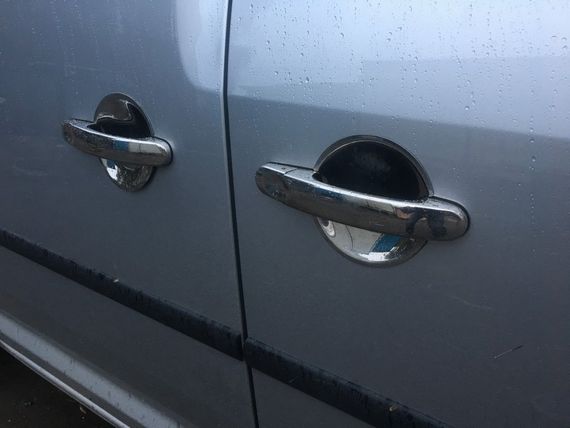 Накладки на ручки (нержавейка) 4 штуки, Carmos - Турецкая сталь для Volkswagen Caddy 2004-2010 гг | Зображення 2
