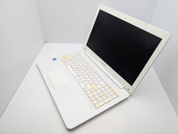 Ноутбук Asus E502S / 15.6" (1366x768) TN / Intel Pentium N3700 (4 ядра по 1.6 - 2.4 GHz) / 4 GB DDR3 / 120 GB SSD / Intel HD Graphics / WebCam б/у | Зображення 6