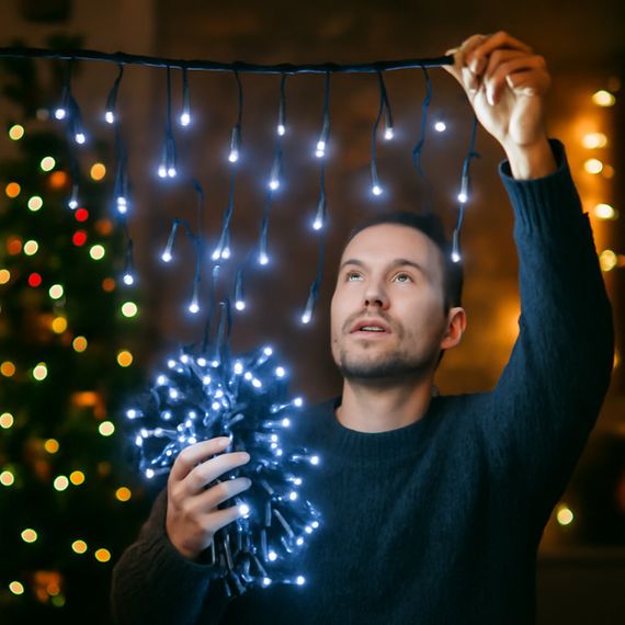 Xmas LED гірлянда 120 діодів 3.3Line Short Curtain Бульби/Бахрома W-2 Білий 5 метрів Чорний (47672-7237_675)