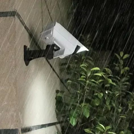 Уличный фонарь на солнечной батареи в виде камеры CL877A 180W муляж камеры с пультом и датчиком движения | Зображення 1