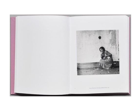 Книга для фотографів про мистецтво фотографії Франчески Вудман Francesca Woodman: On Being an Angel | Зображення 3