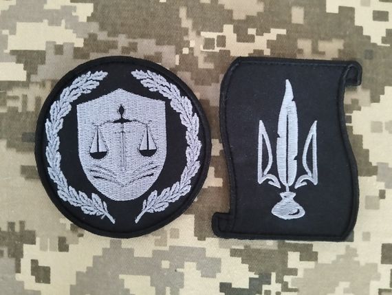 Шеврон Юрист+Адвокат (сірий)