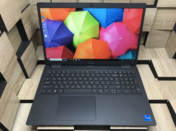 Ноутбук Б-класс Dell Latitude 3520 / 15.6" (1920x1080) IPS / Intel Core i5-1135G7 (4 (8) ядра по 2.4 - 4.2 GHz) / 8 GB DDR4 / 256 GB SSD M.2 / Intel Iris Xe Graphics / WebCam / USB 3.2 / HDMI / Windows 10 б/у | Зображення 1