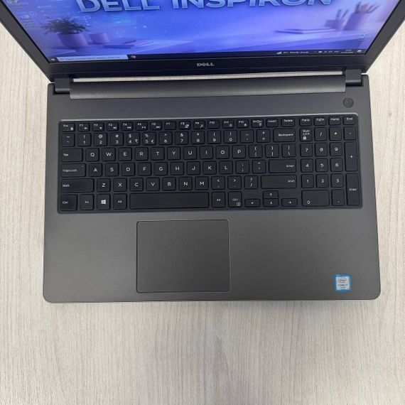 Игровой ноутбук Б-класс Dell Inspiron 5559 / 15.6" (1920x1080) IPS / Intel Core i7-6500U (2 (4) ядра по 2.5 - 3.1 GHz) / 8 GB DDR3 / 256 GB SSD / AMD Radeon R5 M335, 4 GB DDR3, 64-bit б/у | Зображення 4