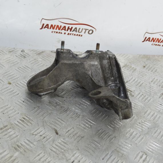 Кронштейн двигуна правий VW Volkswagen Passat B5 лапа опора Фольксваген Пассат Б5 8E0199352F | Зображення 1