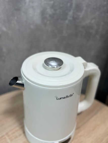 Электрический чайник Luma Bella LB-59044 1,8л двойные стенки нержавеющая сталь автовыключение 1500 Вт Белый | Зображення 1