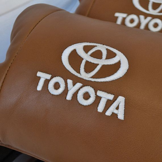 Набір шкіряних подушок 2шт на підголівник Toyota. Комфортні ортопедичні подушки,Тойота | Зображення 4