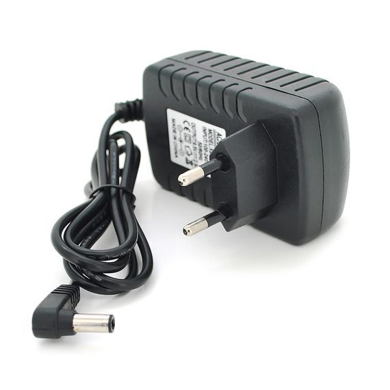Импульсный адаптер питания XBS-09525 9.5V 2.5А 24Вт штекер 5.5/2.5 длина 0.5м