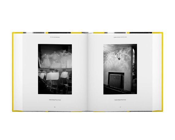 Книга для фотографов фото Мартина Парра Martin Parr "The Non-Conformists" фотоискусство книги с иллюстрациями | Зображення 1