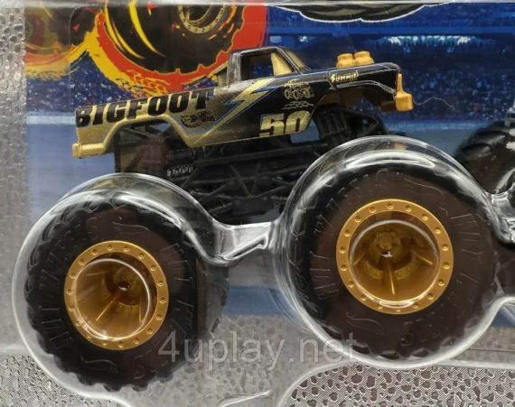 Подарунковий набір 2 монстр-траки Хот Вілс Оригінал Hot Wheels Monster Trucks Bigfoot 50th vs Bigfoot | Зображення 4