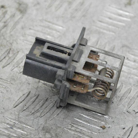 Резистор обігрівача Ford Fiesta VII 2008-2017 Резистор вентилятора пічки Форд Фієста 7 37443