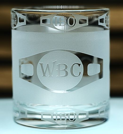 Скляна чашка 320 мл Усік символ непереможності та волі до перемоги подарунок для фаната боксу кухоль з гравіюванням | Зображення 2