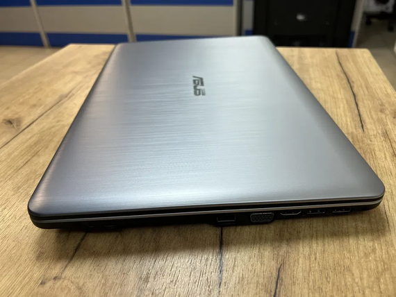 Ноутбук Asus X540L 15.6  HD intel core i3 5020U/4gb/1Tb HDD | Зображення 4