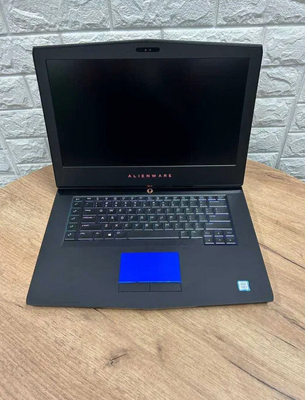 Ноутбук Dell Alienware 15 R3 15.6" FHD IPS i5 7300HQ 8Gb SSD 256Gb GTX 1050Ti Б/В | Зображення 3