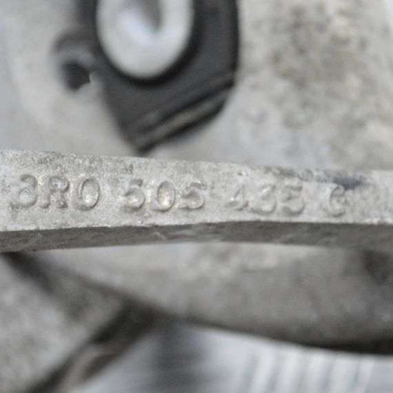 Поворотний кулак задній лівий Audi Q5 8r цапфа задня ліва Ауді ку5 8R0505435C | Зображення 2