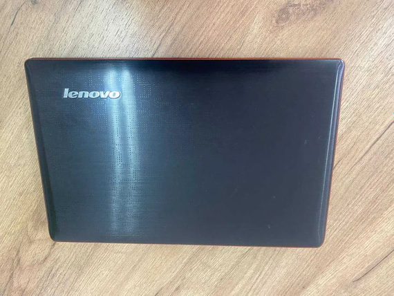 Ноутбук Lenovo Y570 15.6""HD/i3 2350M/4Gb/HDD750Gb/Intel HD 3000 | Зображення 4