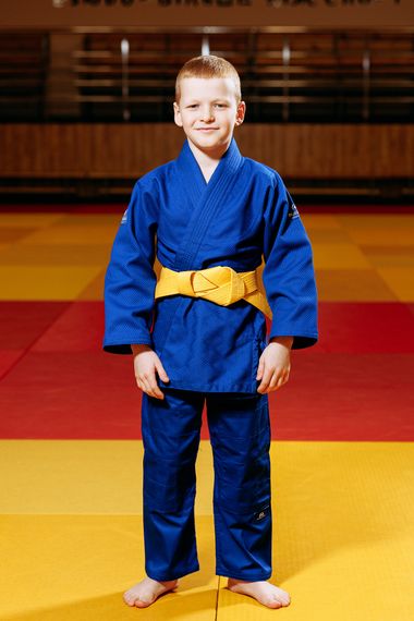 Синє дитяче кімоно для хлопчиків, дзюдо, TM BUDOGI серія BEGINNER, зріст 130 см, щільність 350 гр/м.кв.