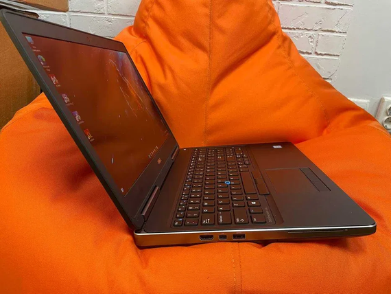 Потужний Dell 7510 \15.6"4К\i7 6820HQ\16GB\HDD1Tb\Quadro M2000M 4Gb | Зображення 2