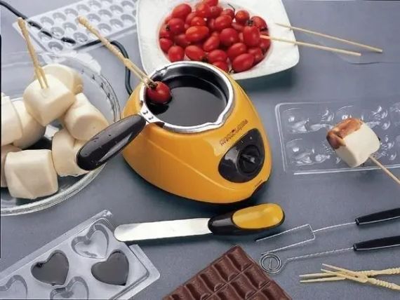 Прилад для приготування шоколадного фондю Chocolatiere 250 мл. 25вт. | Зображення 3