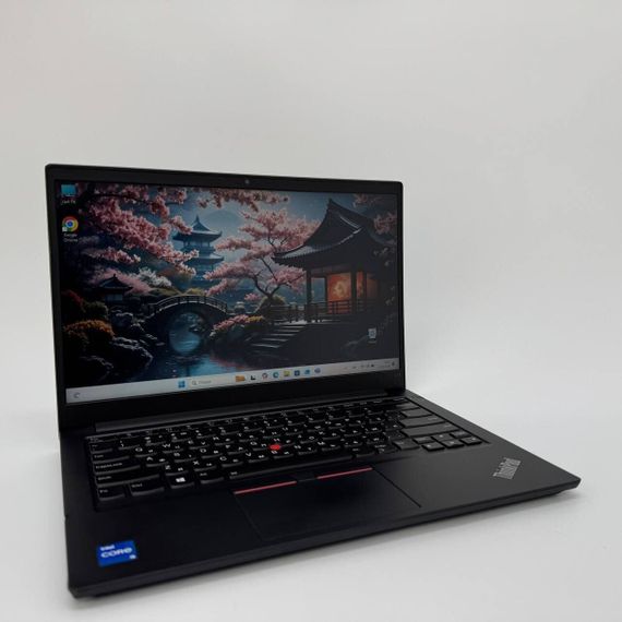 Ультрабук Lenovo ThinkPad E14 / 14" (1920x1080) IPS / Intel Core i5-1135G7 (4 (8) ядра по 4.2 GHz) / 8 GB DDR4 / 256 GB SSD / Intel Iris Xe Graphics / WebCam б/в | Зображення 1