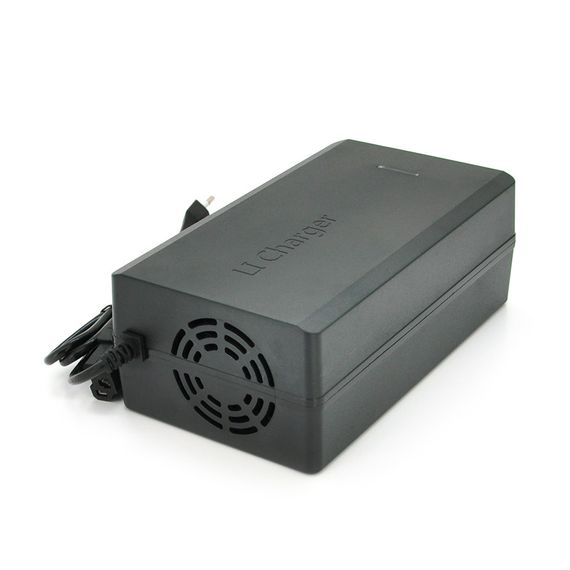 Зарядний пристрій Jinyi для акумуляторів LiFePo4 60V(73V),20S,8A,штекер Triangle plug (T-tipe/C13/IEC),з індикацією,BOX | Зображення 1