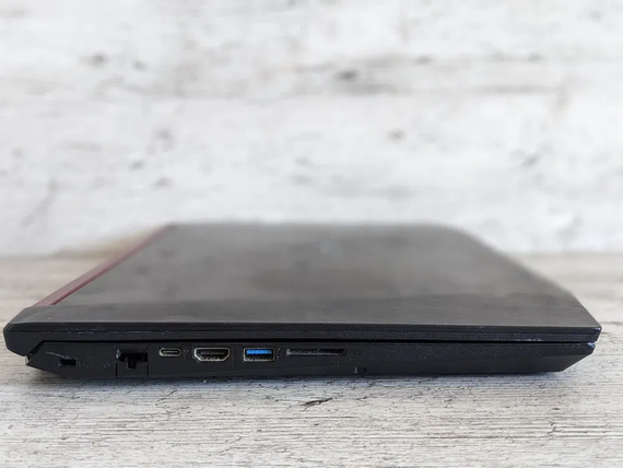 Ноутбук Ігровий Acer Nitro 5 15.6  8/128 HDD Radeon Ryzen RX 560X 4GB | Зображення 4