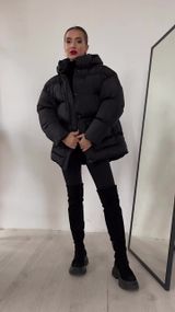 Пуховик з поясом чорний, XS